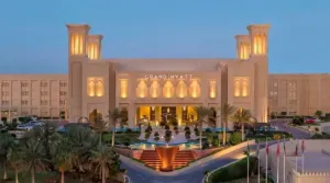 فندق جراند حياة الدوحة : مطلوب موظفين امن للعمل في فندق في دولة قطر - ضابط أمن  و مراقب كاميرات (CCTV)  و مشرف أمن مبتدئ . للتوظيف الفوري وبراتب ممتاز